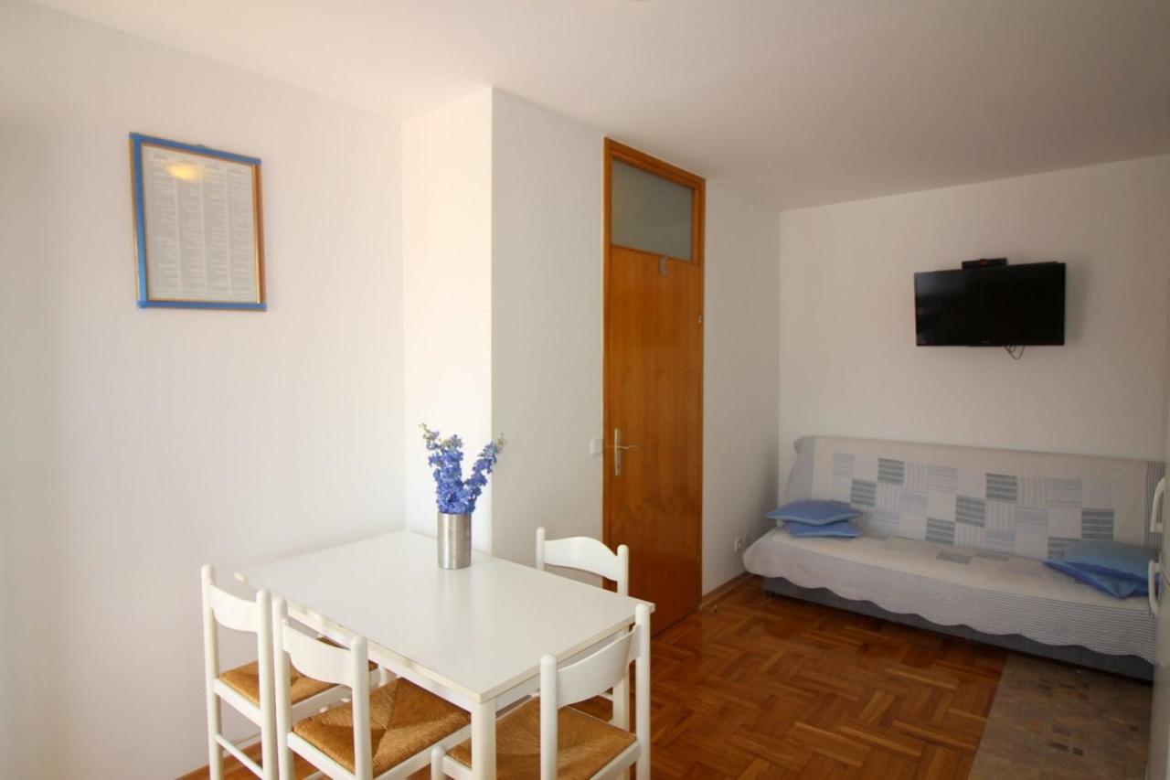 Apartment In Porec/Istrien 10214 Exterior foto